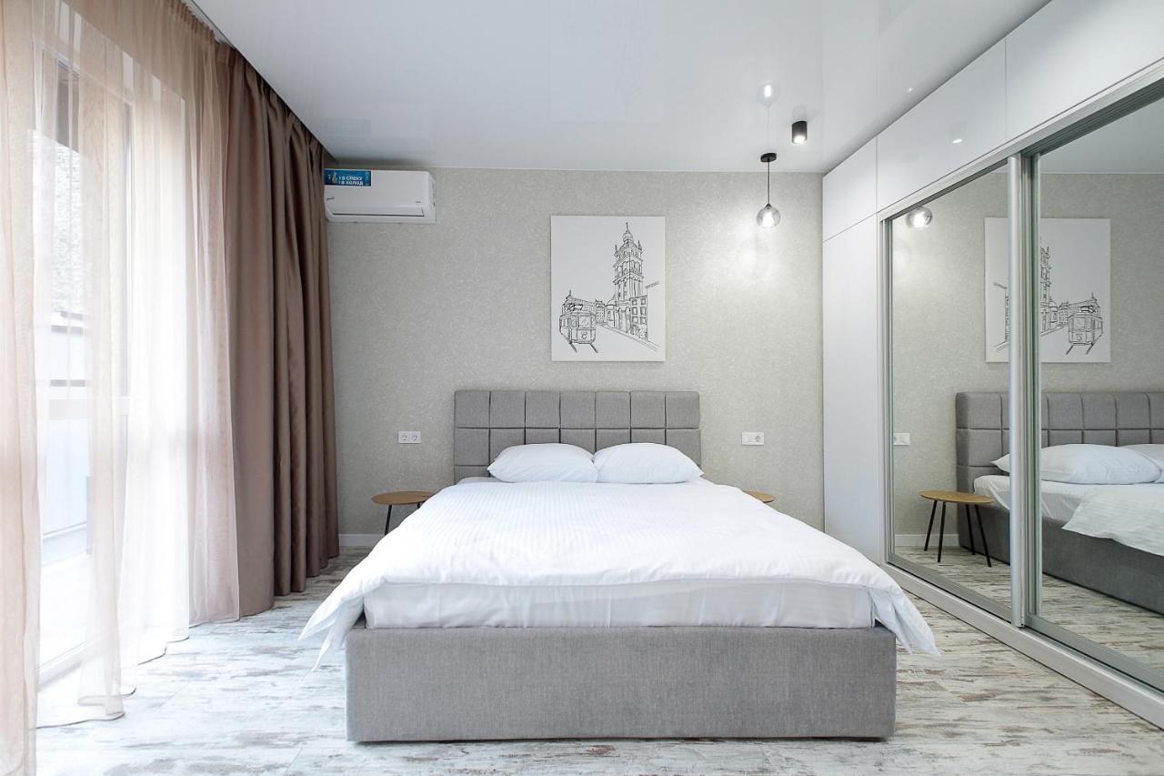 Luxury Nest Lviv Center Appartement Buitenkant foto