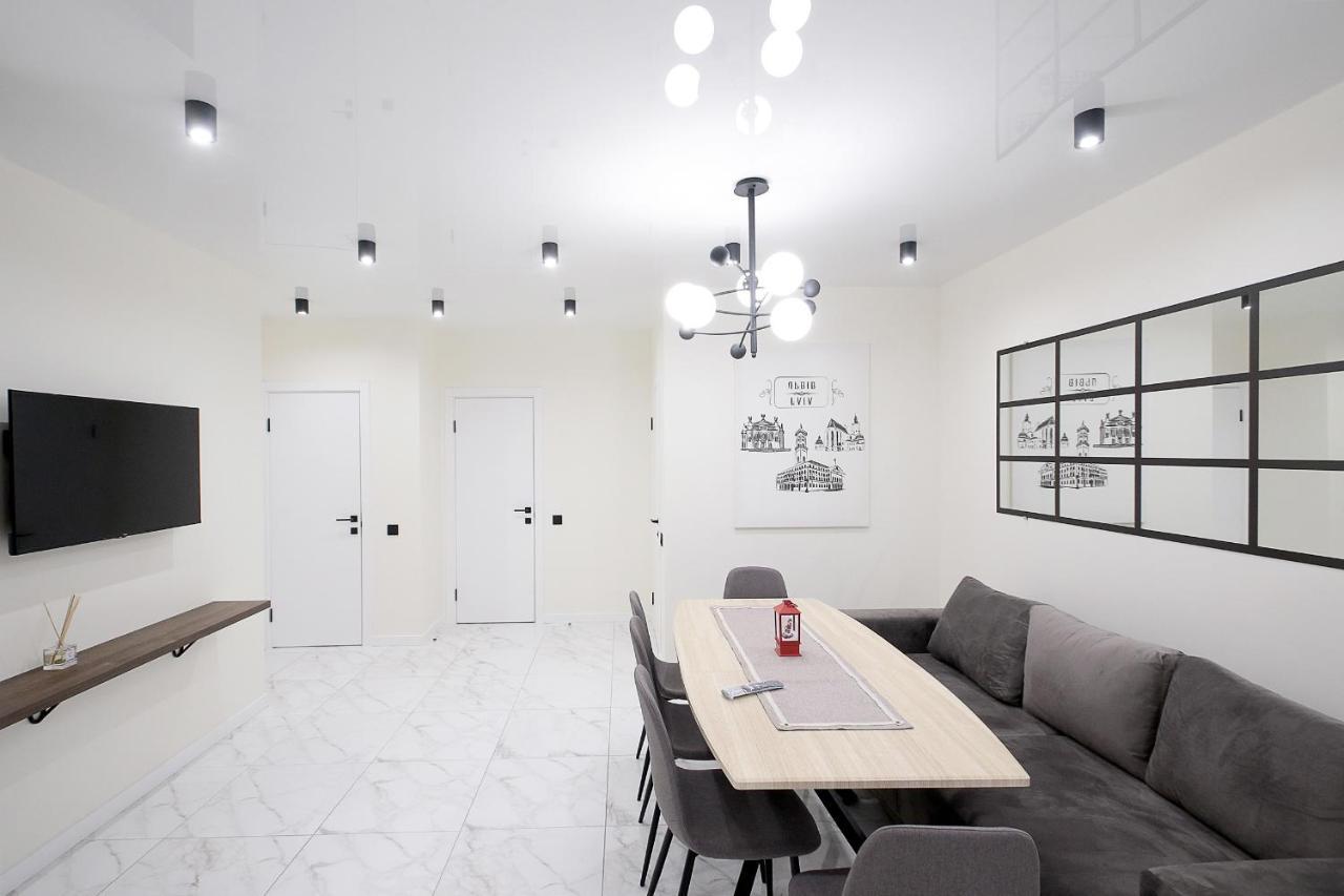Luxury Nest Lviv Center Appartement Buitenkant foto
